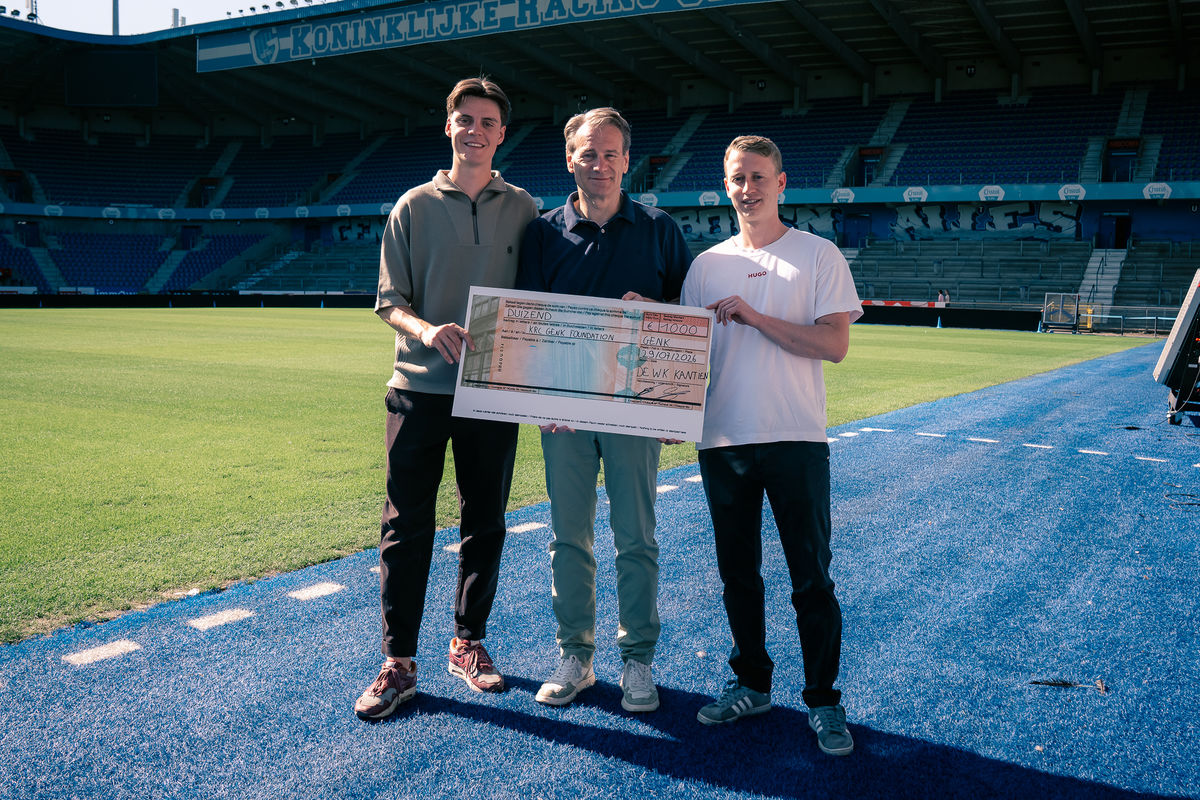 De WK Kantien schenkt €1000 aan KRC Genk Foundation