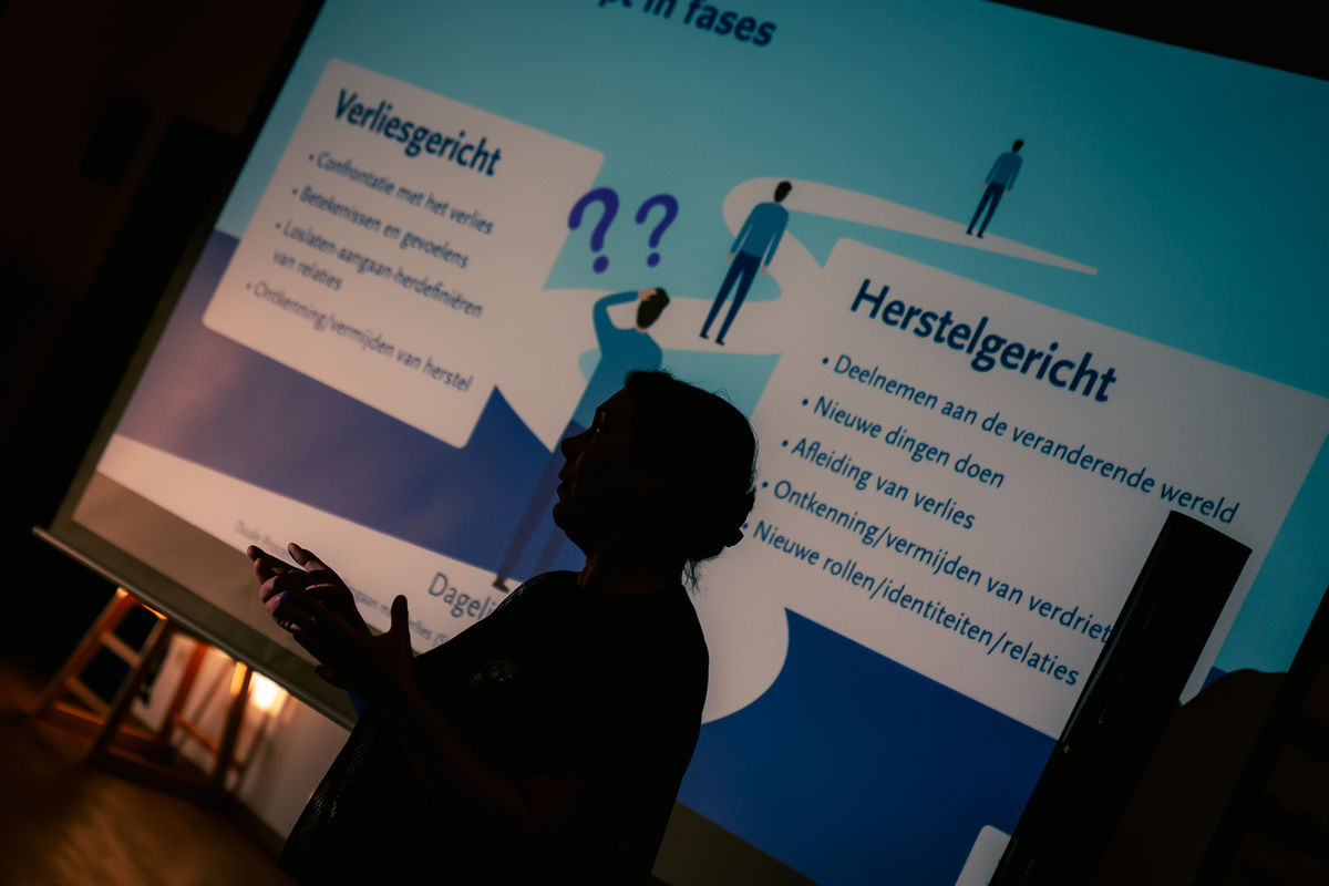 Lezing DELA: rouw, voorbij clichés en misverstanden